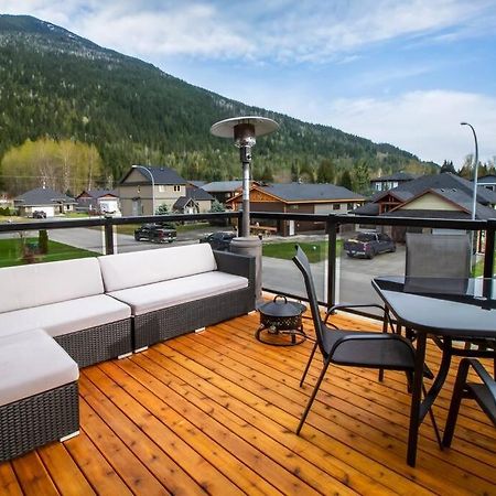 The Best 2 Bedrooms Suite In Revelstoke! 外观 照片